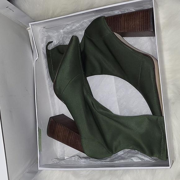 New steve madden booties - Picture 9 of 14